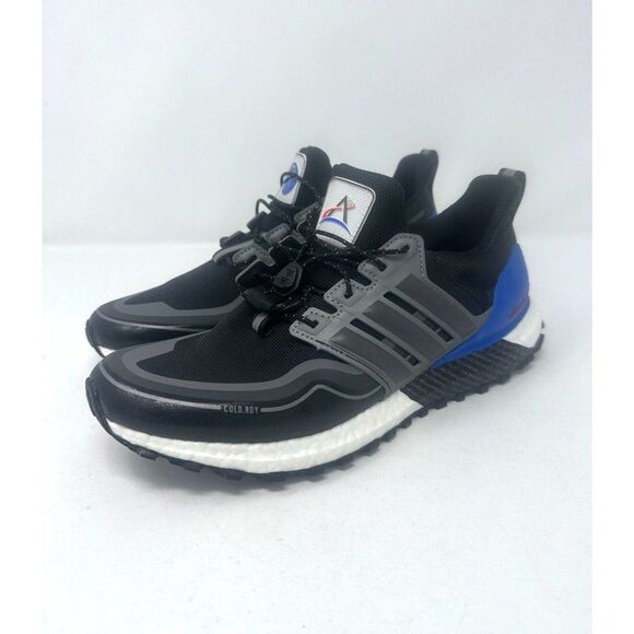 Athletic_Shoes
